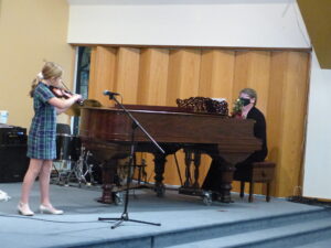 Young performers and pianist