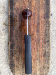 cut board, chestnut, knife.